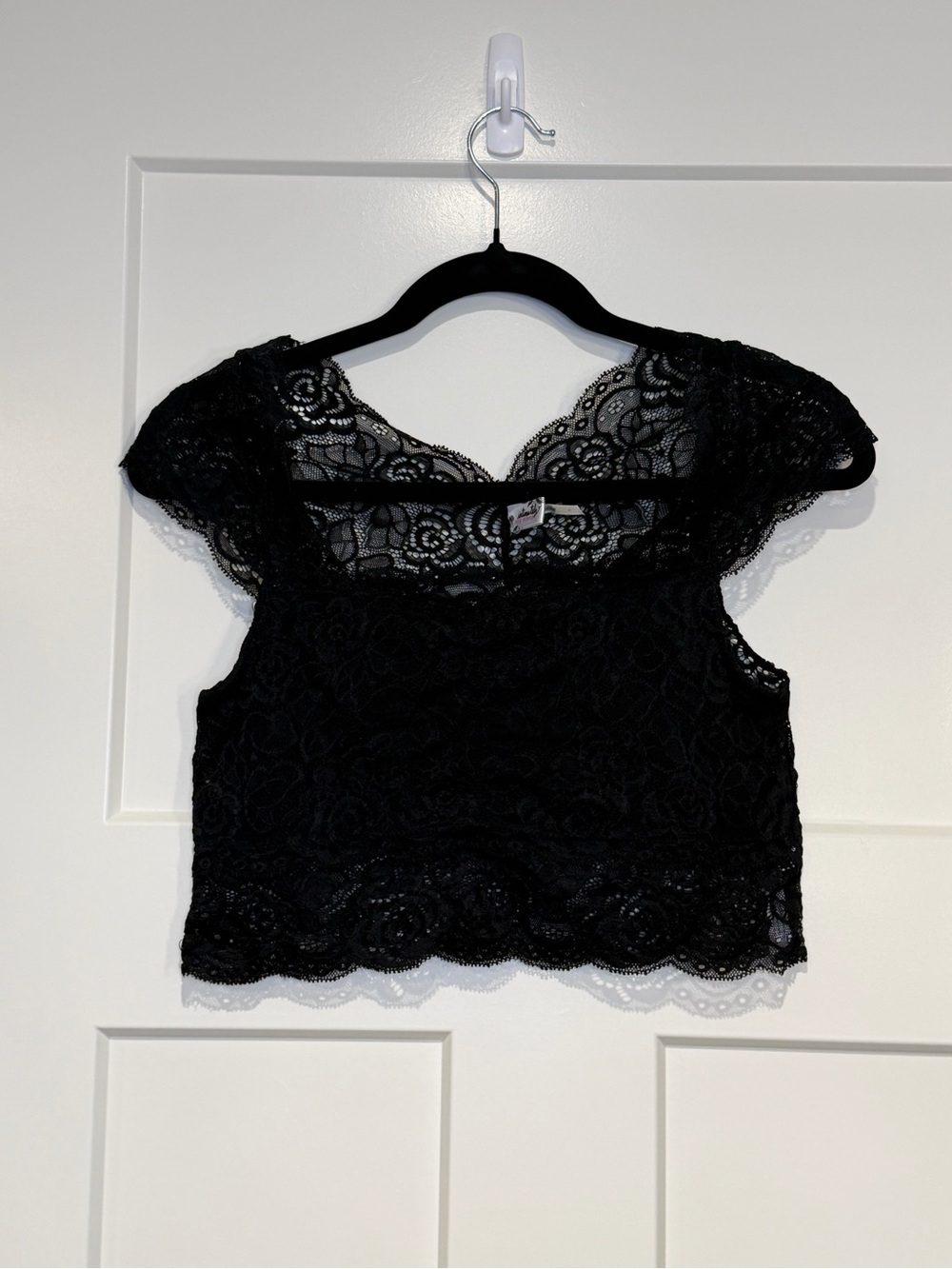 Free People Intimately Black Floral Lace Crop Top - Picture 2 of 4